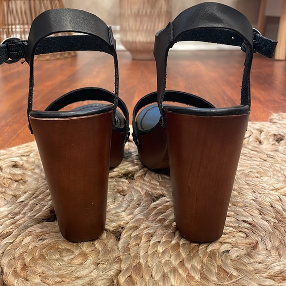 Madden Girl black chunky sandals 👡 size 8 - Picture 6 of 6